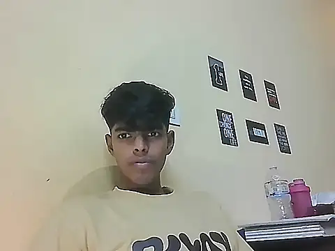 Snapshot of monster_33 chatting on June 22, 2026, 4:26 pm monster 33 online show from June 22, 2026, 4:26 pm