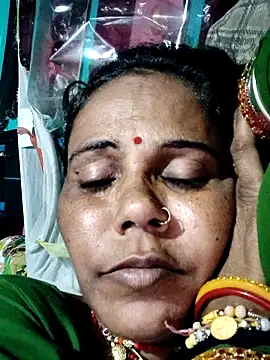 Pooja750 online show from September 10, 2025, 7:36 pm