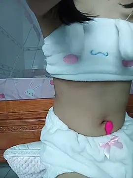 Viviann08 online show from May 21, 2026, 3:02 am