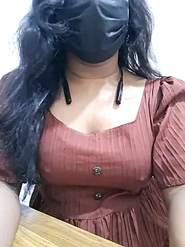 BeautyGirl sara online show from October 4, 2025, 7:28 am