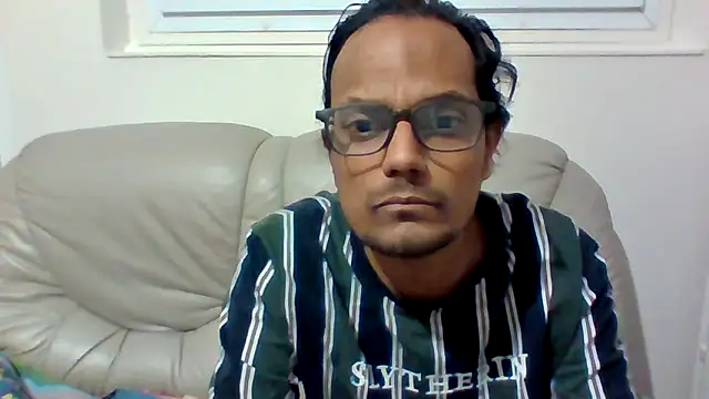 Joan5014 online show from April 25, 2026, 9:45 pm