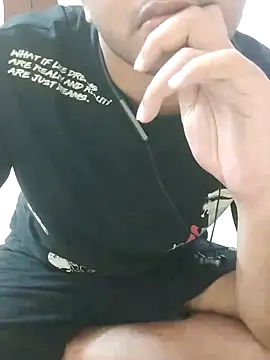 riyamore9623 online show from November 5, 2025, 7:52 am