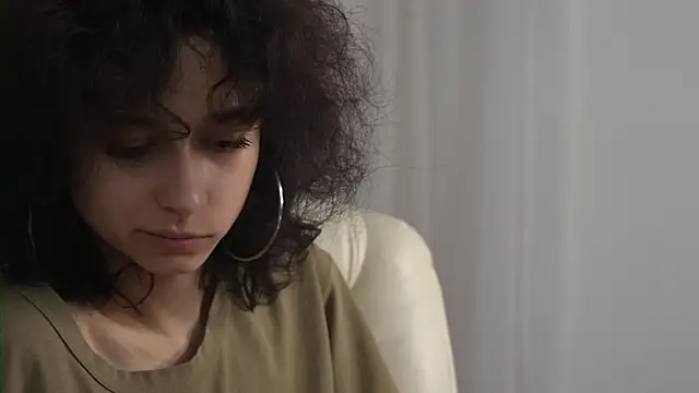 MimiLicks online show from November 8, 2025, 7:08 am