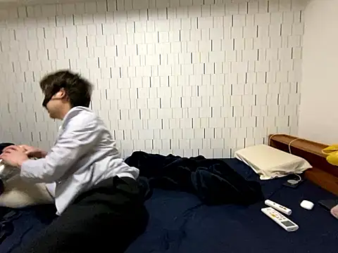 Snapshot of Arista_09 chatting on October 15, 2025, 12:27 pm Arista 09 online show from October 15, 2025, 12:27 pm