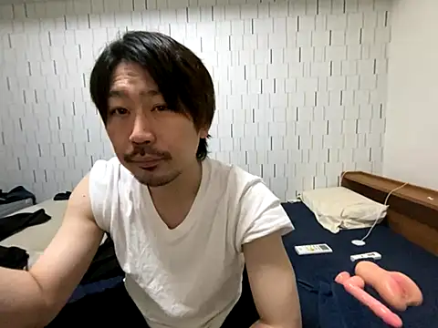 Snapshot of Arista_09 chatting on November 6, 2025, 5:36 pm Arista 09 online show from November 6, 2025, 5:36 pm