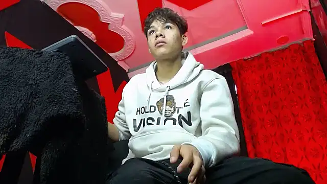 SemerHott online show from September 22, 2025, 1:57 pm