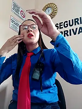 Snapshot of Hannah-colx chatting on October 10, 2025, 4:06 pm Hannah-colx online show from October 10, 2025, 4:06 pm