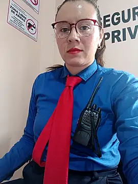 Snapshot of Hannah-colx chatting on October 16, 2025, 1:56 pm Hannah-colx online show from October 16, 2025, 1:56 pm