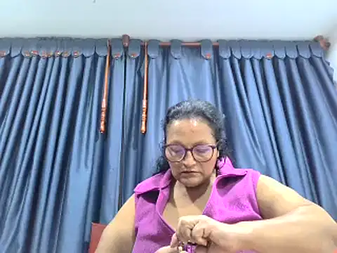  Cristal online show from November 1, 2025, 2:24 am