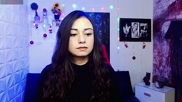 Eva Roussell online show from December 14, 2025, 2:33 pm