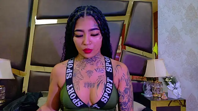 EmilieLake online show from February 23, 2026, 7:22 pm