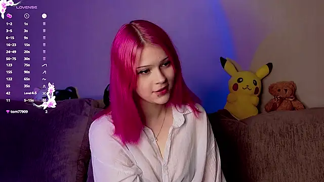 RavenKitten  online show from April 2, 2026, 2:20 am