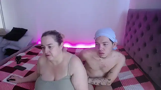 Snapshot of brutal_dirty_sex chatting on April 29, 2026, 11:25 am brutal dirty sex online show from April 29, 2026, 11:25 am