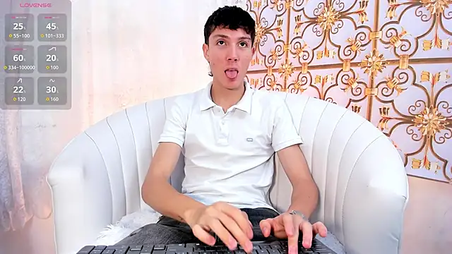 LittleDanny  online show from March 28, 2026, 3:33 pm