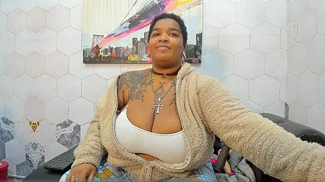 Anaa Fuentess online show from July 4, 2026, 11:38 am