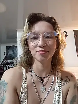 Snapshot of Licethf00x chatting on November 14, 2025, 1:59 am Licethf00x online show from November 14, 2025, 1:59 am