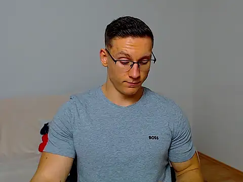 Snapshot of ZeinMiracles chatting on September 12, 2025, 7:03 pm ZeinMiracles online show from September 12, 2025, 7:03 pm