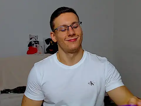 Snapshot of ZeinMiracles chatting on September 22, 2025, 5:15 pm ZeinMiracles online show from September 22, 2025, 5:15 pm