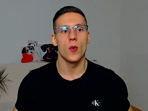 Snapshot of ZeinMiracles chatting on October 20, 2025, 8:31 pm ZeinMiracles online show from October 20, 2025, 8:31 pm