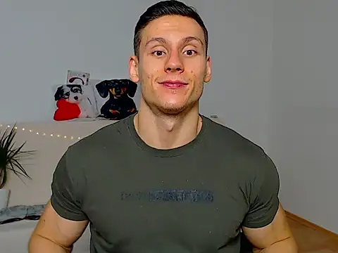 Snapshot of ZeinMiracles chatting on October 27, 2025, 8:35 pm ZeinMiracles online show from October 27, 2025, 8:35 pm