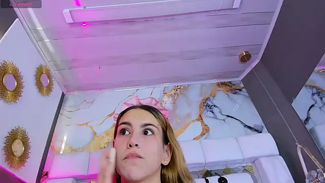 Natasha-Adams online show from March 14, 2026, 9:09 pm