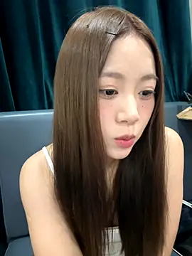 Snapshot of Xiaokui-04 chatting on September 15, 2025, 3:23 pm Xiaokui-04 online show from September 15, 2025, 3:23 pm