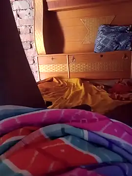 parmila203 online show from October 25, 2025, 3:47 am