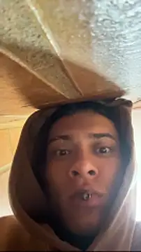 Snapshot of Mrjustin_sebas chatting on May 10, 2026, 5:07 pm Mrjustin sebas online show from May 10, 2026, 5:07 pm