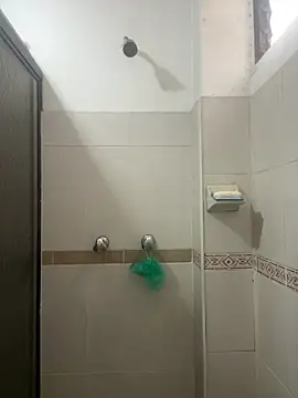 Abril monroe  online show from January 15, 2026, 12:32 pm