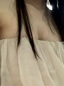 -mathcute- online show from November 3, 2025, 12:24 am