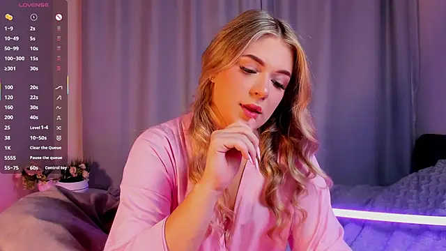 Snapshot of AliaBuerstatte chatting on September 19, 2025, 6:30 pm AliaBuerstatte online show from September 19, 2025, 6:30 pm