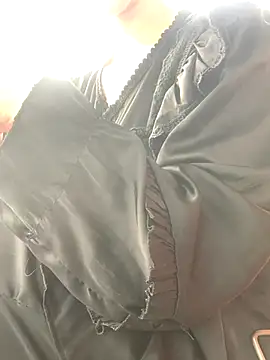 Tieuvi 18 online show from October 29, 2025, 12:13 am