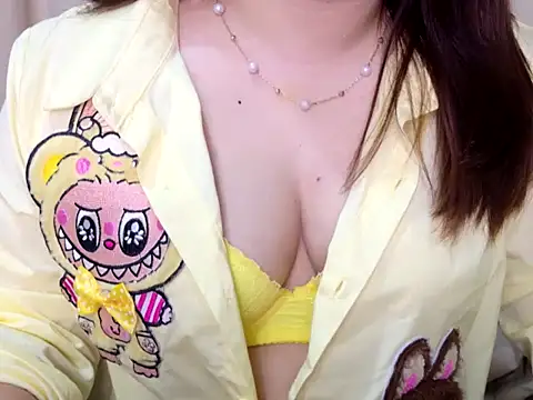 Snapshot of sizzling_alice chatting on September 9, 2025, 6:18 pm sizzling alice online show from September 9, 2025, 6:18 pm