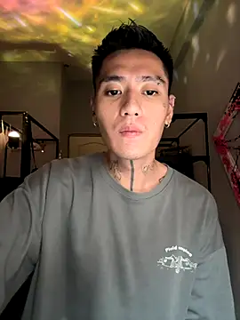 marz-z7-o online show from November 3, 2025, 2:40 pm