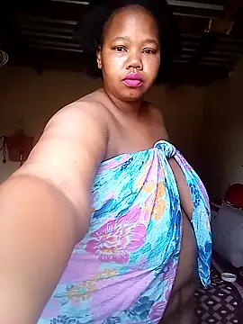 Curvycandy95 online show from October 17, 2025, 4:59 am