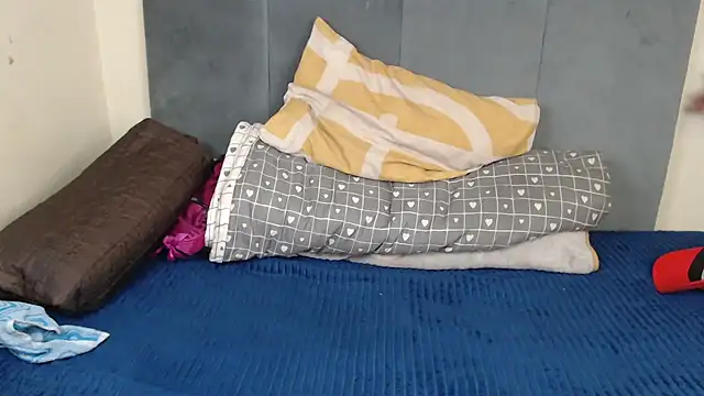 Tyllorsavage online show from October 11, 2025, 5:00 pm