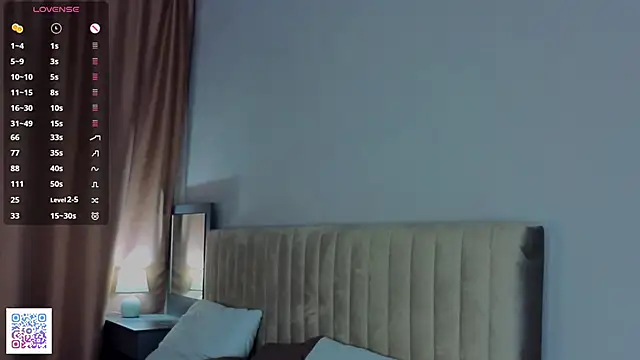 AngelenaCrittendon online show from November 21, 2025, 6:17 pm