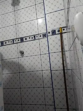 Exotic19cm online show from November 26, 2025, 11:17 pm