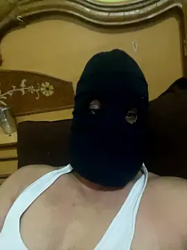 LOVE4GIRL online show from January 7, 2026, 4:20 pm