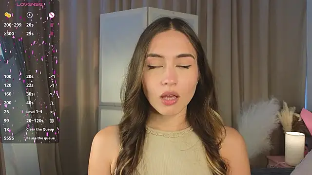 Moonlight1Sonata1 online show from September 12, 2025, 9:09 am