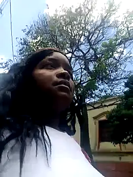 isabella brown1 online show from March 20, 2026, 7:19 pm