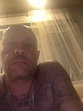 Snapshot of gitanomadrid chatting on May 4, 2026, 9:11 pm gitanomadrid online show from May 4, 2026, 9:11 pm