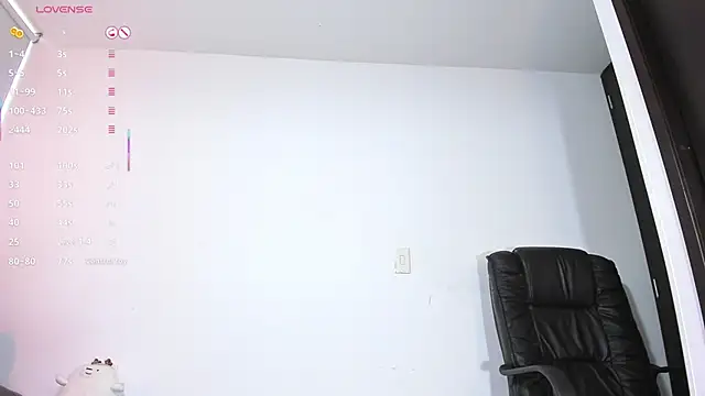 Snapshot of ValerieInk chatting on November 26, 2025, 1:01 pm ValerieInk online show from November 26, 2025, 1:01 pm