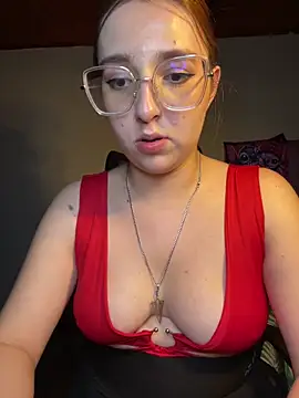 CoraVibes online show from December 14, 2025, 11:53 pm