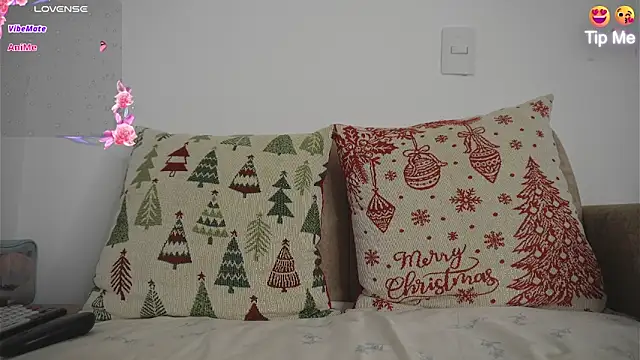 Roxybeautyy online show from March 20, 2026, 9:36 am