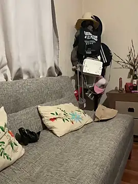 LaGueraDelMar online show from October 11, 2025, 1:05 am