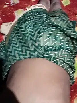 Radha8080 online show from September 29, 2025, 8:57 pm