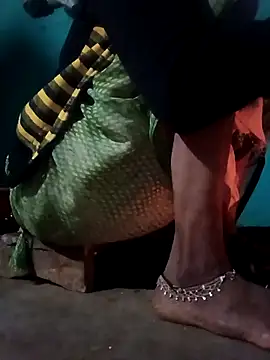 Radha8080 online show from November 9, 2025, 12:20 am