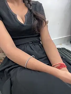 cute parii  online show from October 1, 2025, 10:16 pm