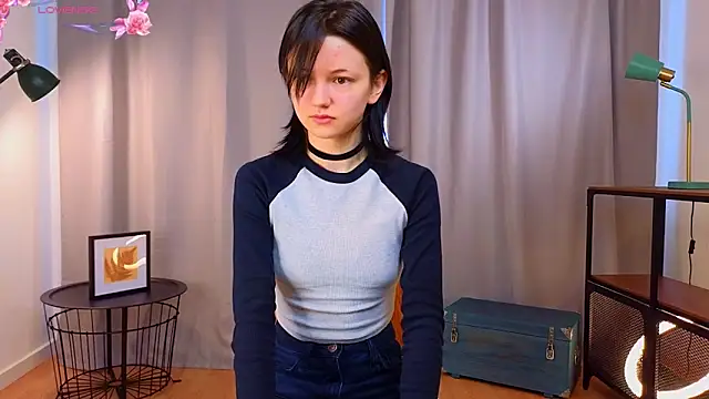 PamilaGrassle online show from September 13, 2025, 4:12 am